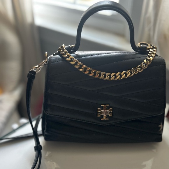 Tory Burch Handbags - Tory Burch Black Quilted Shoulder Bag with Gold Chain
